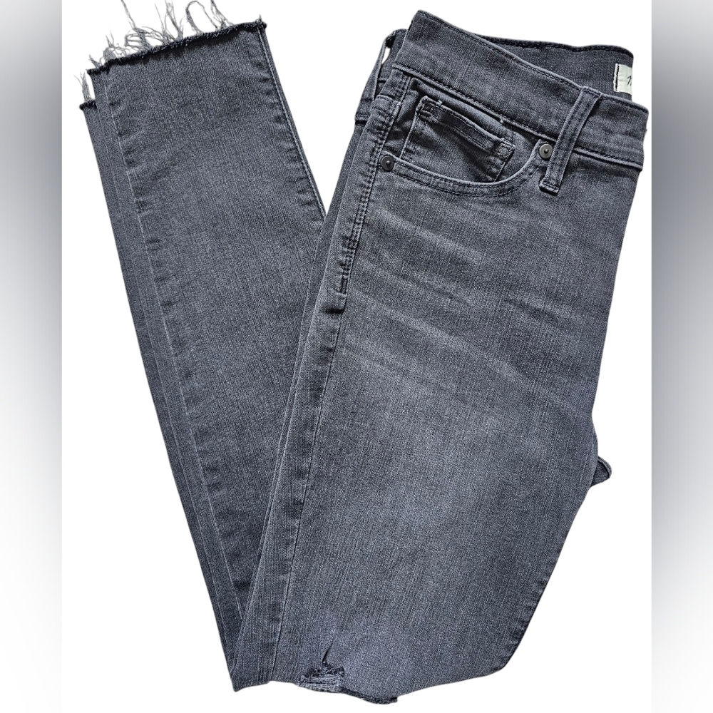 Madwell Black Distressed Jeans " 9" Mid-Rise Skinny" with raw hem, size 26P - Picture 4 of 11